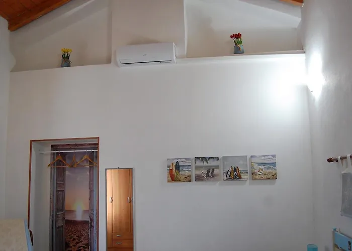 Il Rifugio Del Vecchio Bandito Feriehus Iglesias